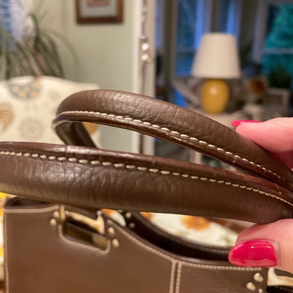 Chic Brown Leather Satchel - Picture 8 of 9